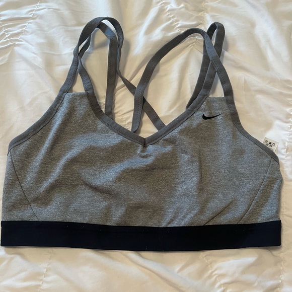 Nike Sports Bra - Picture 1 of 4